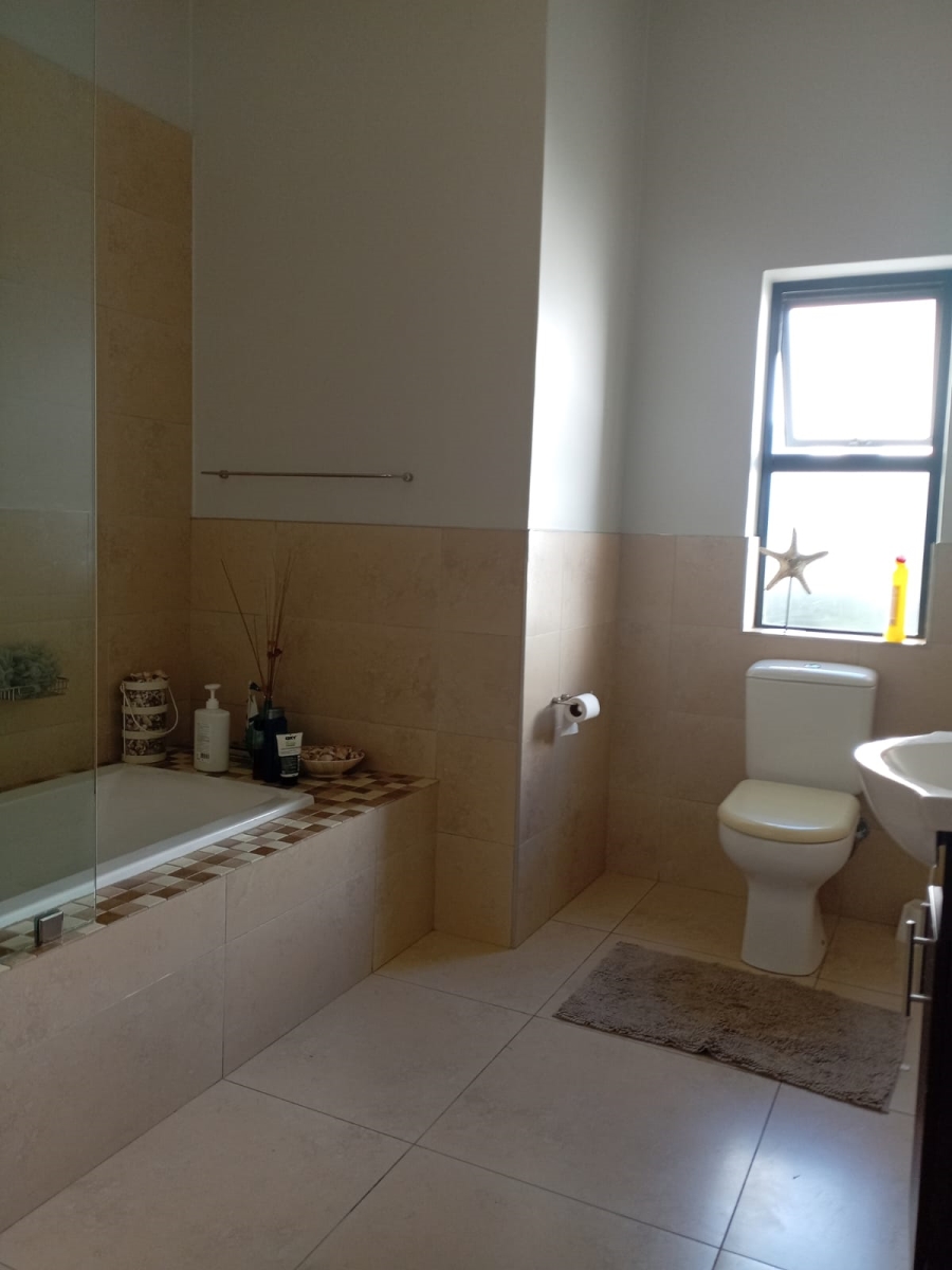 To Let 3 Bedroom Property for Rent in Croydon Olive Estate Western Cape